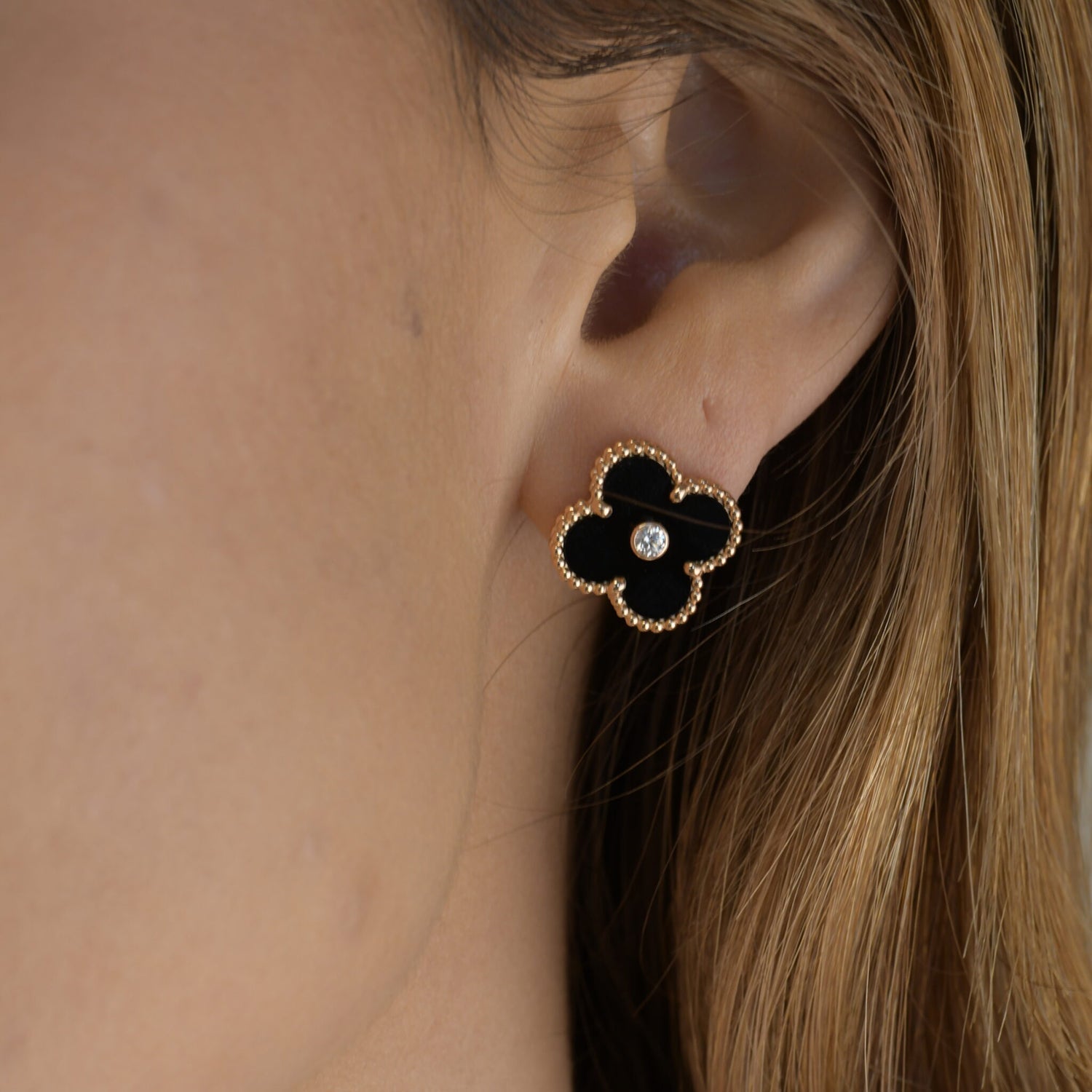 ¡®Star¡¯CLOVER MEDIUM 1 MOTIFS ONYX DIAMOND EARRINGS