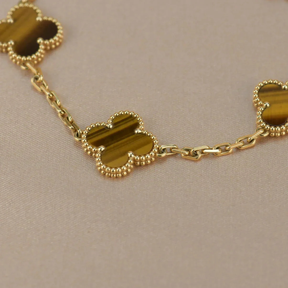 [Star]New  CLOVER 5 MOTIFS TIGER EYE BRACELET COLLECTION