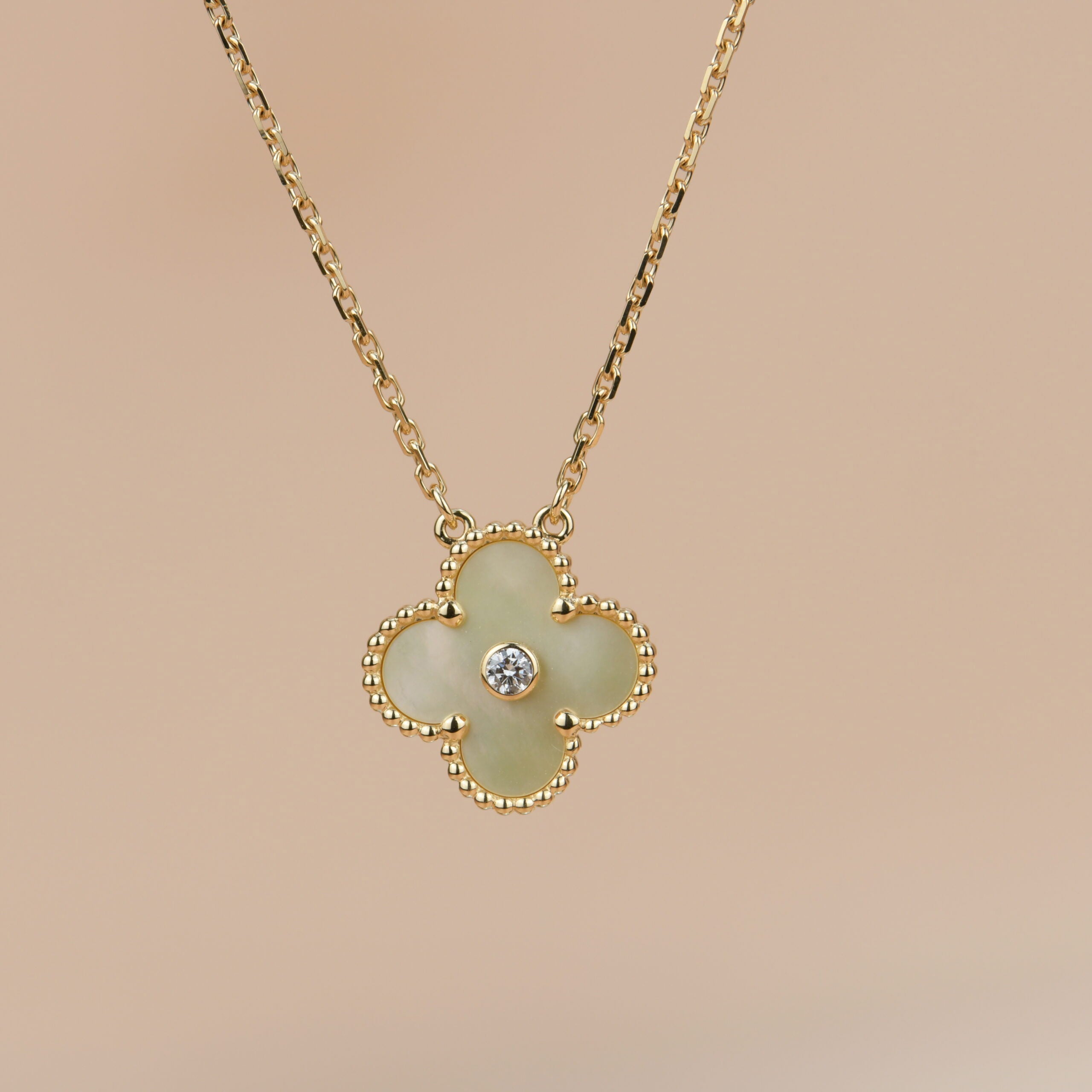 ¡®Star¡¯CLOVER 15MM DIAMOND GOLD MOTHER OF PEARL NECKLACE