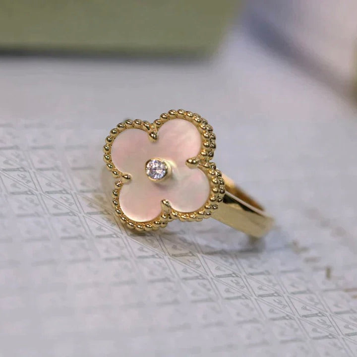 ¡®Star¡¯CLOVER PINK MOP RING GOLD DIAMOND