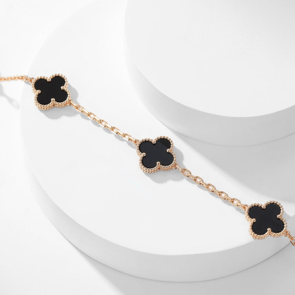 ¡®Star¡¯CLOVER 10 MOTIFS ONYX NECKLACE