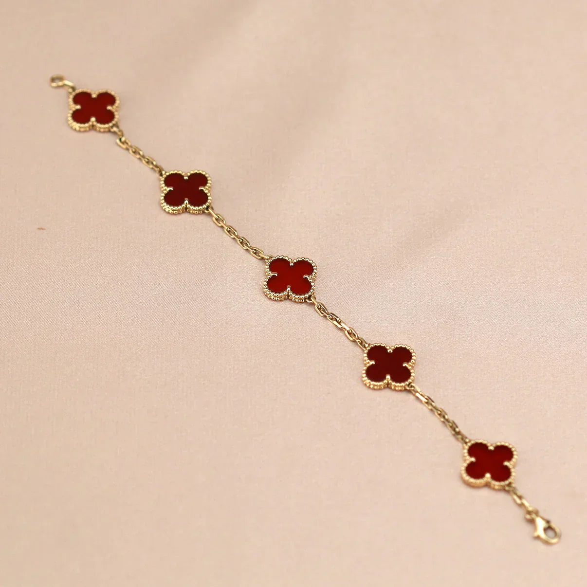 [Star]New  CLOVER 5 MOTIF RED CORNELIAN BRACELET COLLECTION