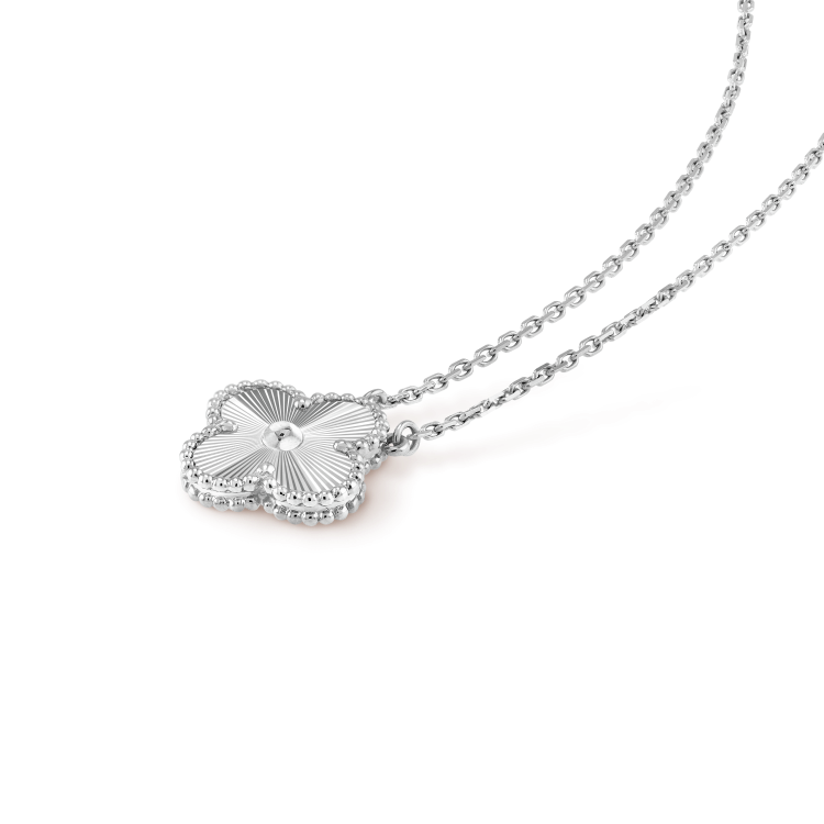 ¡®Star¡¯CLOVER 15MM LASER NECKLACE SILVER