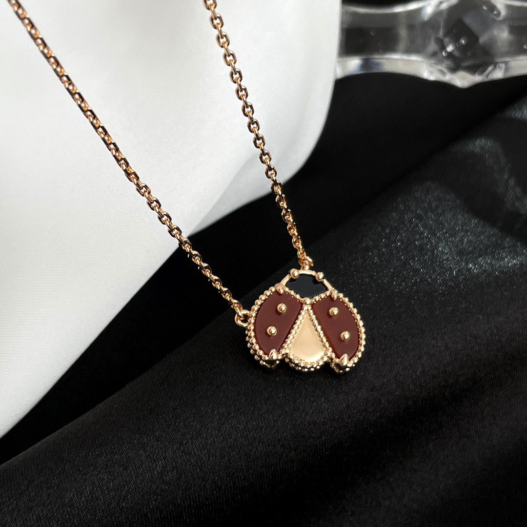 ¡®Star¡¯LUCKY  CARNELIANS LADYBUG NECKLACE