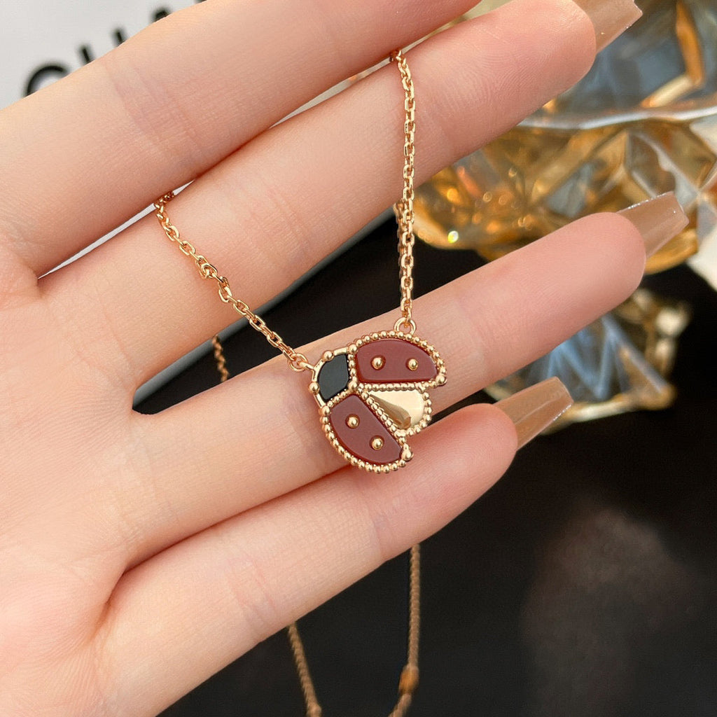 ¡®Star¡¯LUCKY  CARNELIANS LADYBUG NECKLACE