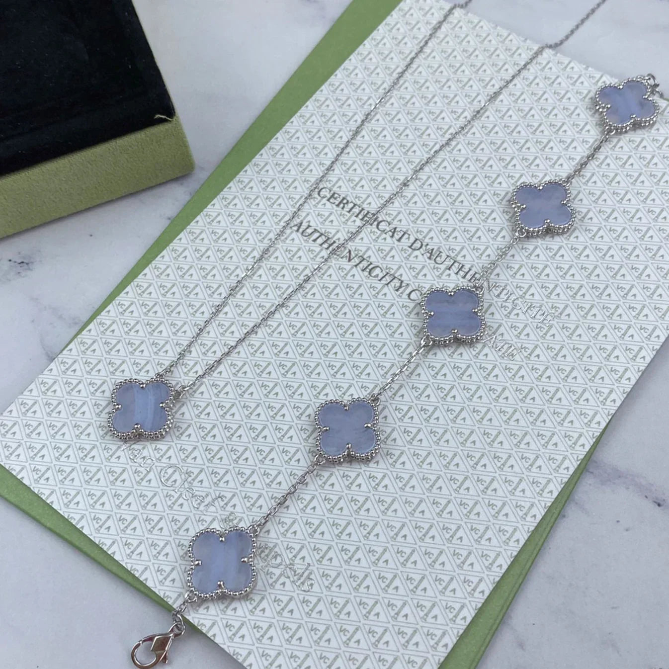 [Star]New  CLOVER 5 MOTIF PURPLE CHALCEDONY BRACELET COLLECTION