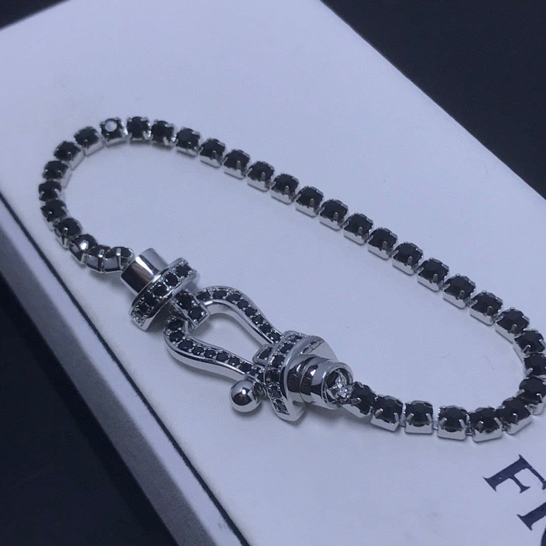 ¡®Star¡¯FORCE  LARGE HORSESHOE FULL DIAMOND TENNIS BRACELET