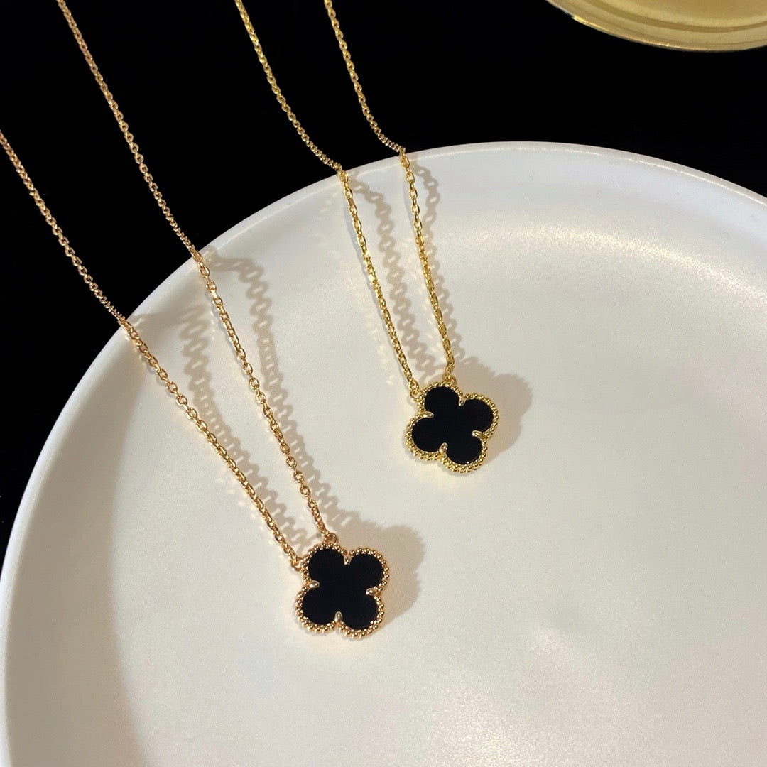 ¡®Star¡¯CLOVER 15MM BLACK ONYX SINGLE FLOWER NECKLACE