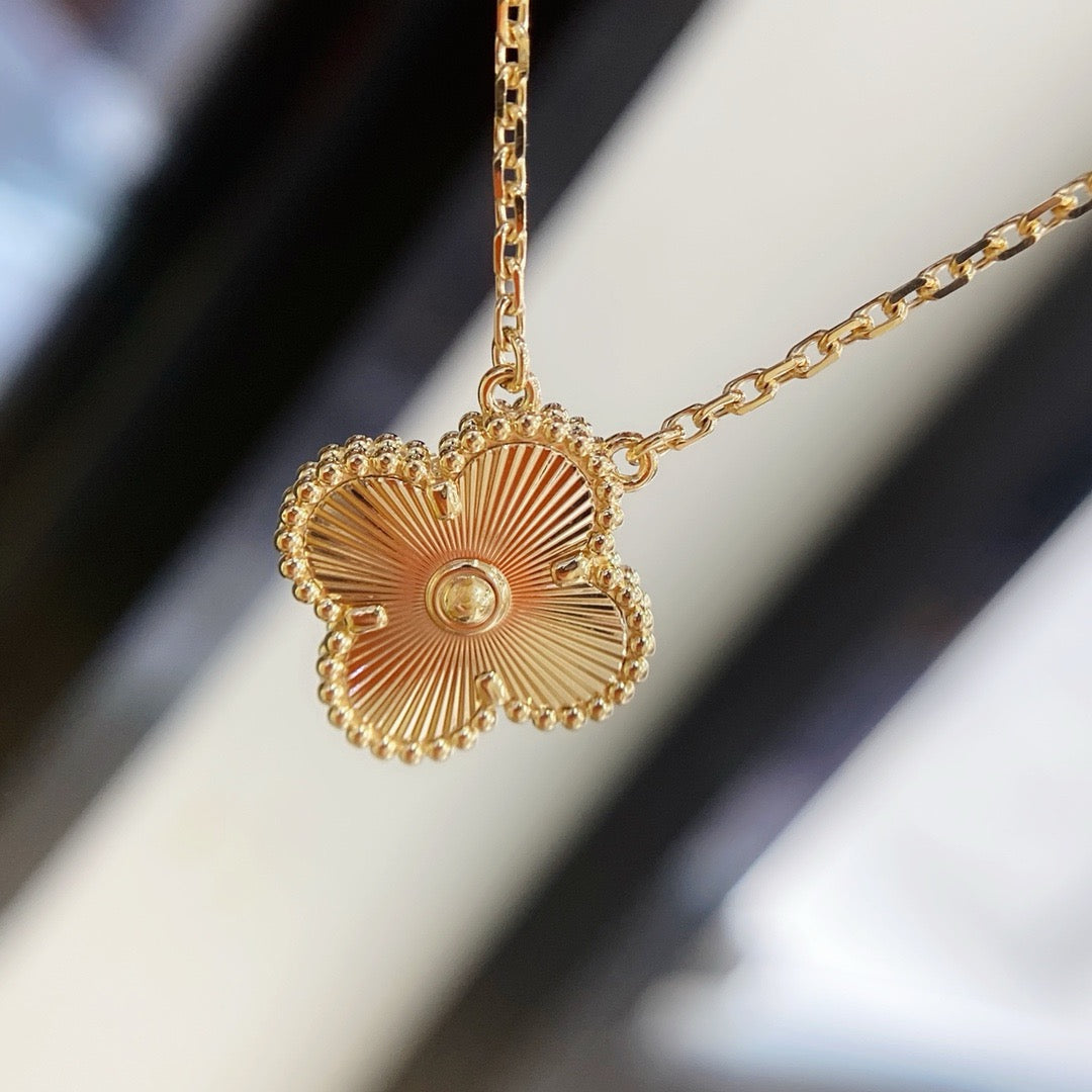 ¡®Star¡¯CLOVER 15MM LASER NECKLACE