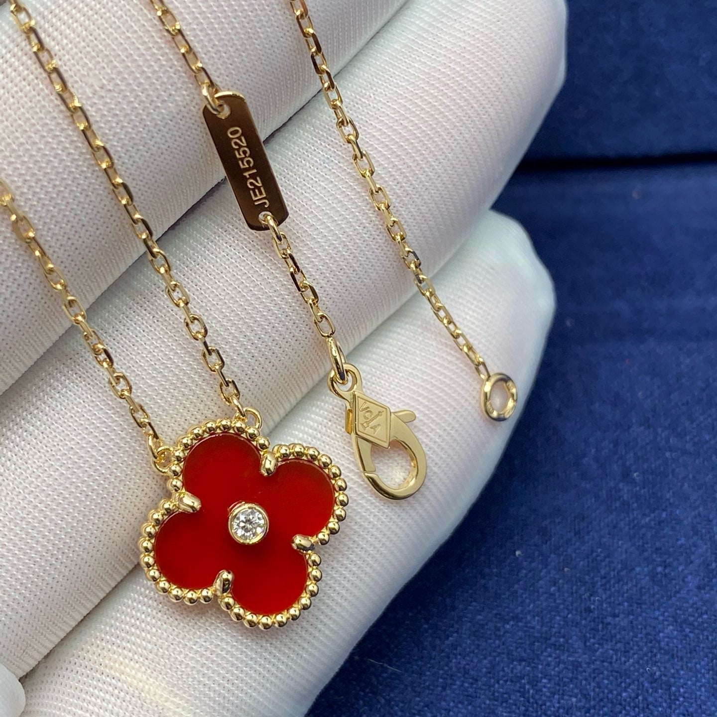 ¡®Star¡¯CLOVER 15MM DIAMOND CARNELIAN NECKLACE