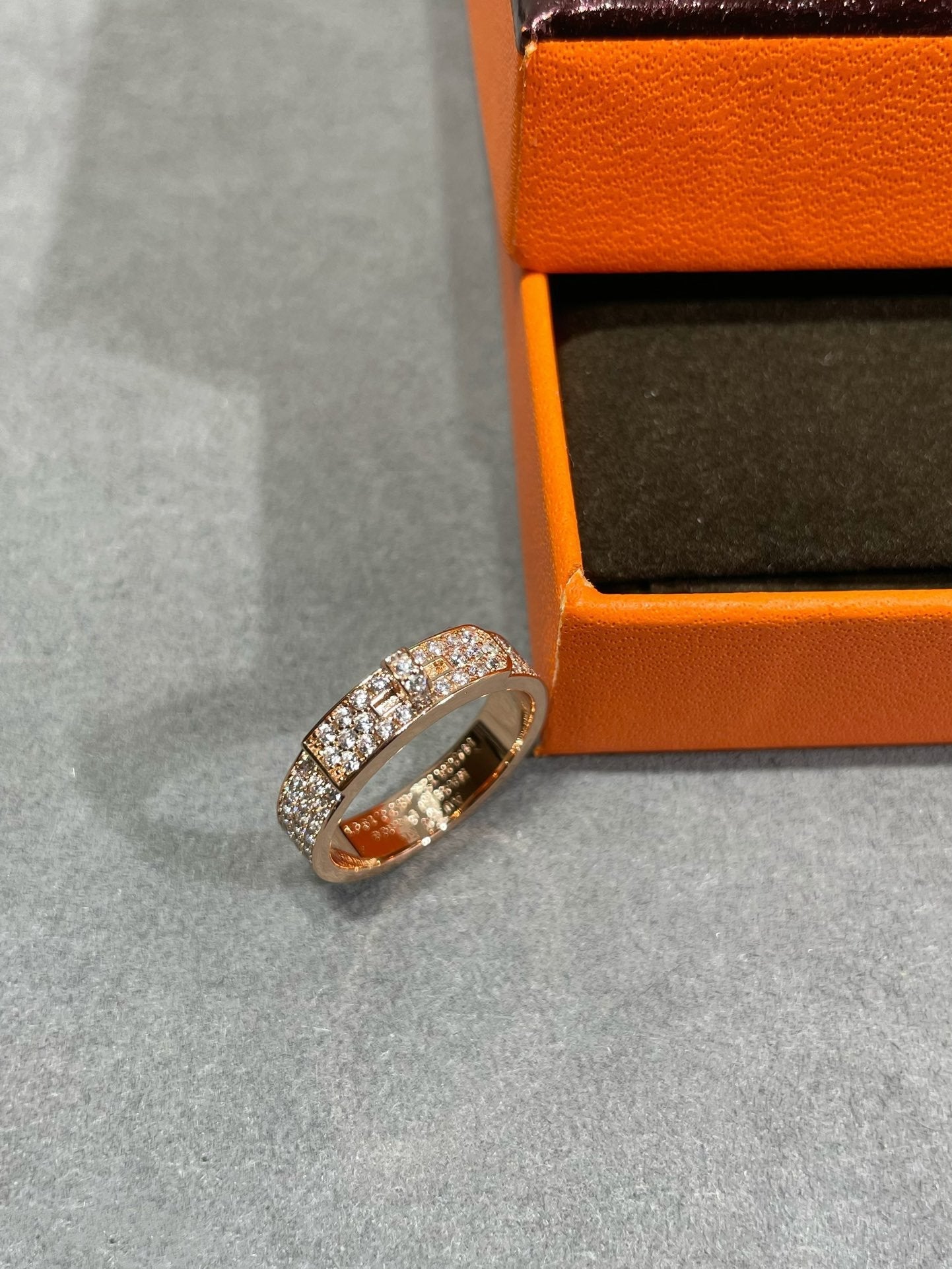 ¡®Star¡¯KELLY PINK GOLD DIAMOND RING