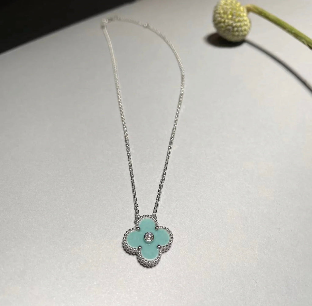 ¡®Star¡¯CLOVER 1 DIAMOND LIGHT BLUE SILVER NECKLACE