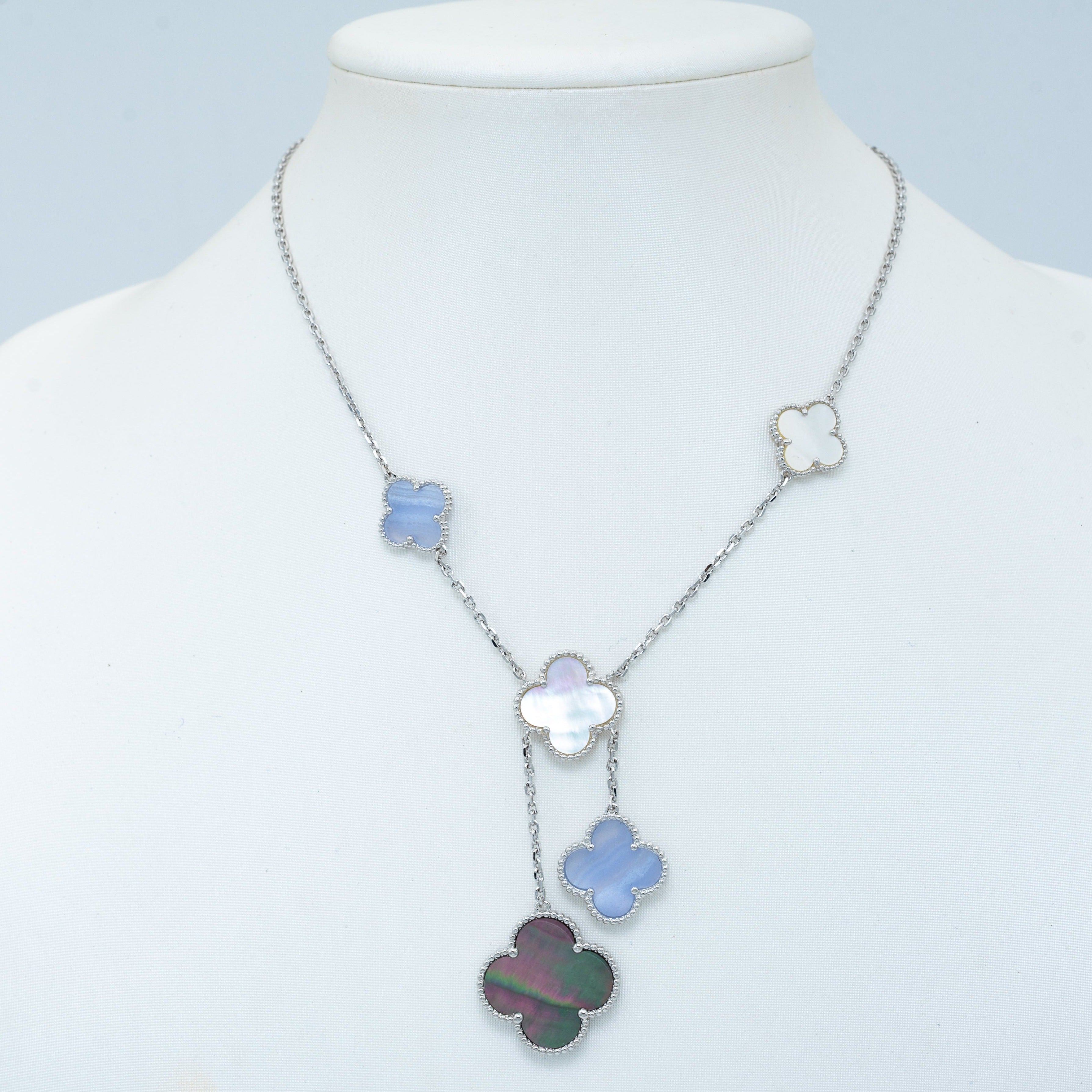 ¡®Star¡¯CLOVER MOP CHALCEDONY NECKLACE SILVER 6 MOTIF