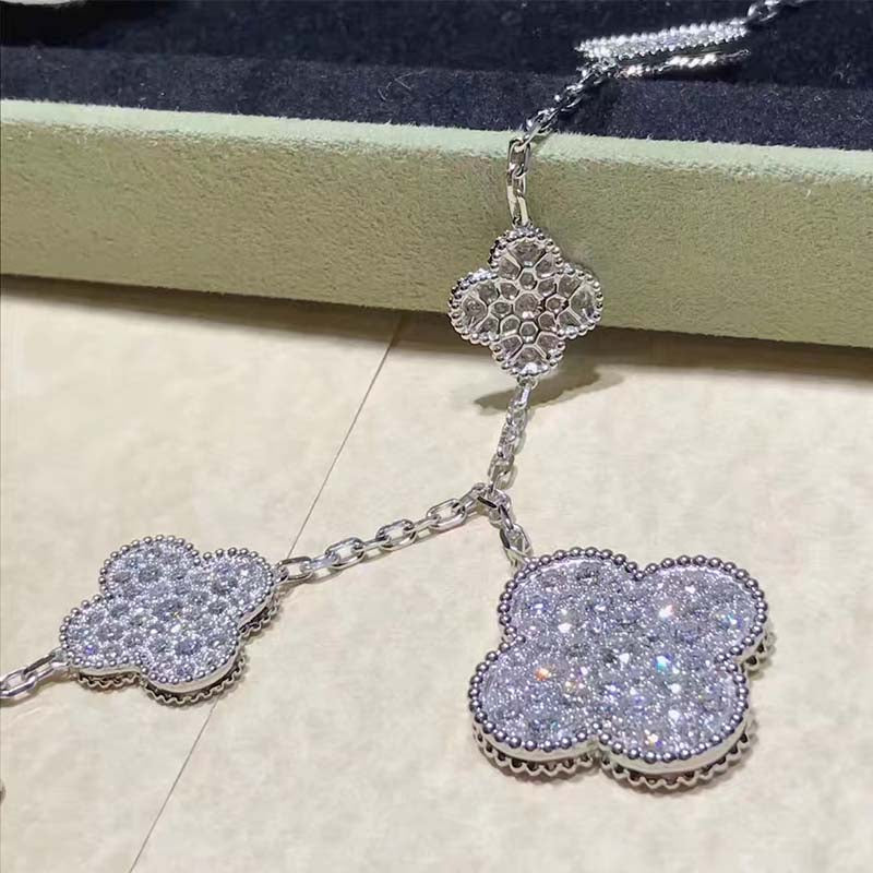 ¡®Star¡¯CLOVER 6 MOTIFS SILVER DIAMOND BRACELET
