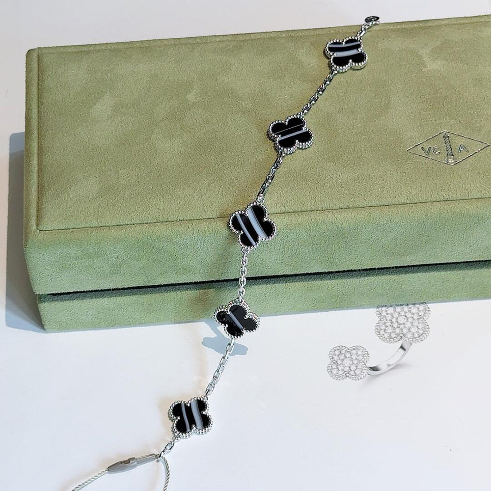 ¡®Star¡¯CLOVER 5 MOTIF VEINED ONYX BRACELET SILVER