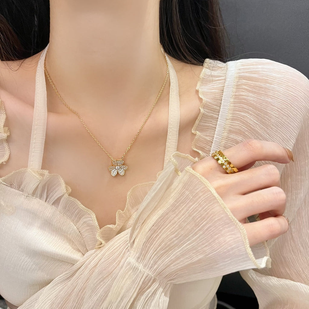 ¡®Star¡¯FLOWER DIAMOND NECKLACE
