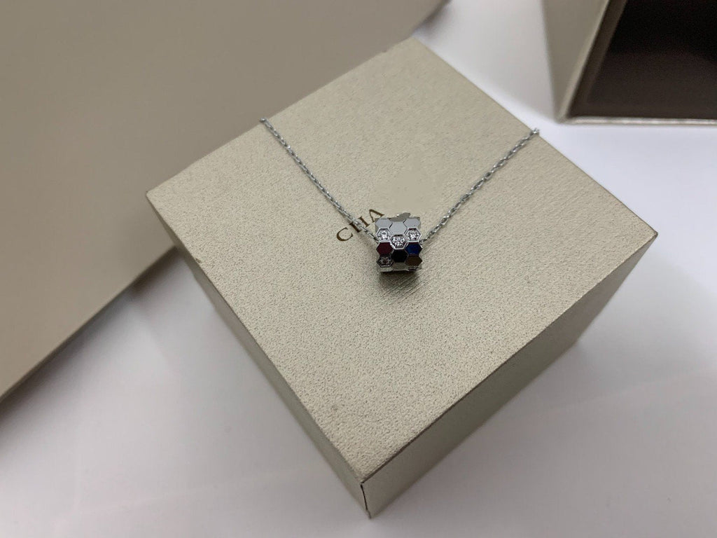 ¡®Star¡¯BEE LOVE DIAMOND NECKLACE