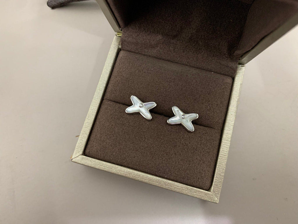 ¡®Star¡¯JEUX DE WHITE MOP SILVER DIAMOND EARRINGS