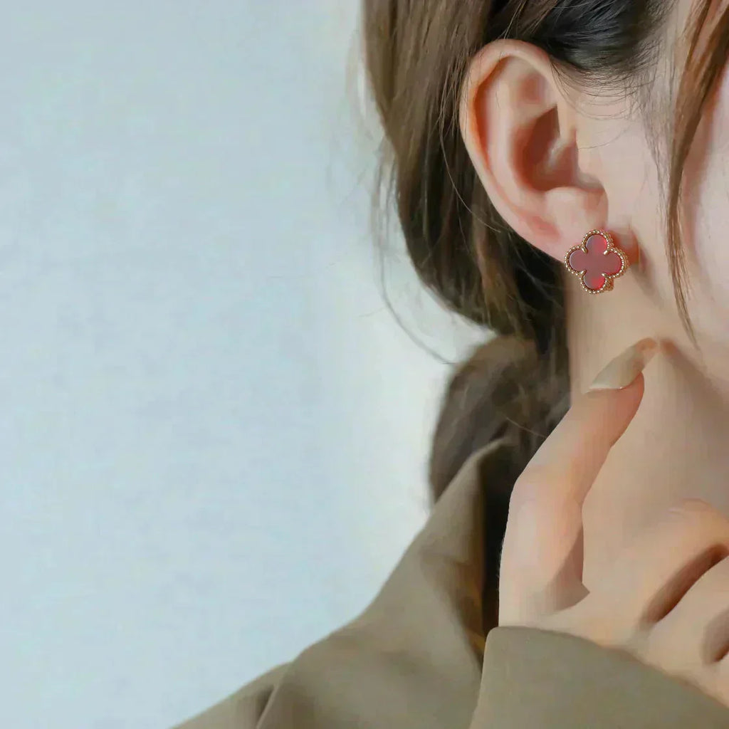 ¡®Star¡¯CLOVER MEDIUM 1 MOTIFS CARNELIAN  EARRINGS