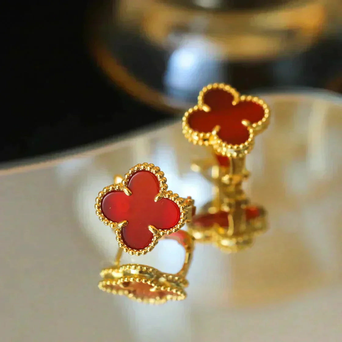 ¡®Star¡¯CLOVER MEDIUM 1 MOTIFS CARNELIAN  EARRINGS
