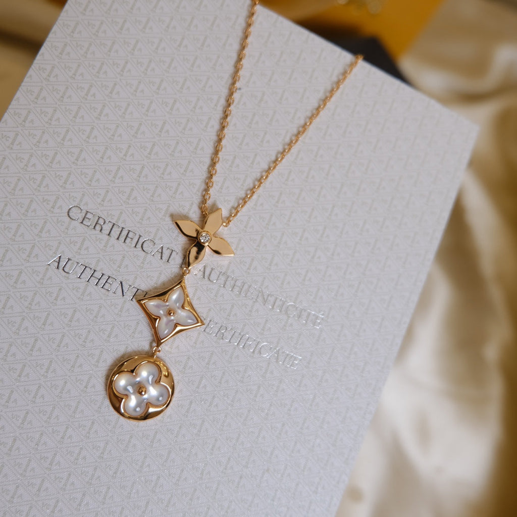 ¡®Star¡¯COLOR BLOSSOM LARIAT NECKLACE PINK GOLD WHITE MOTHER PEARL AND DIAMOND