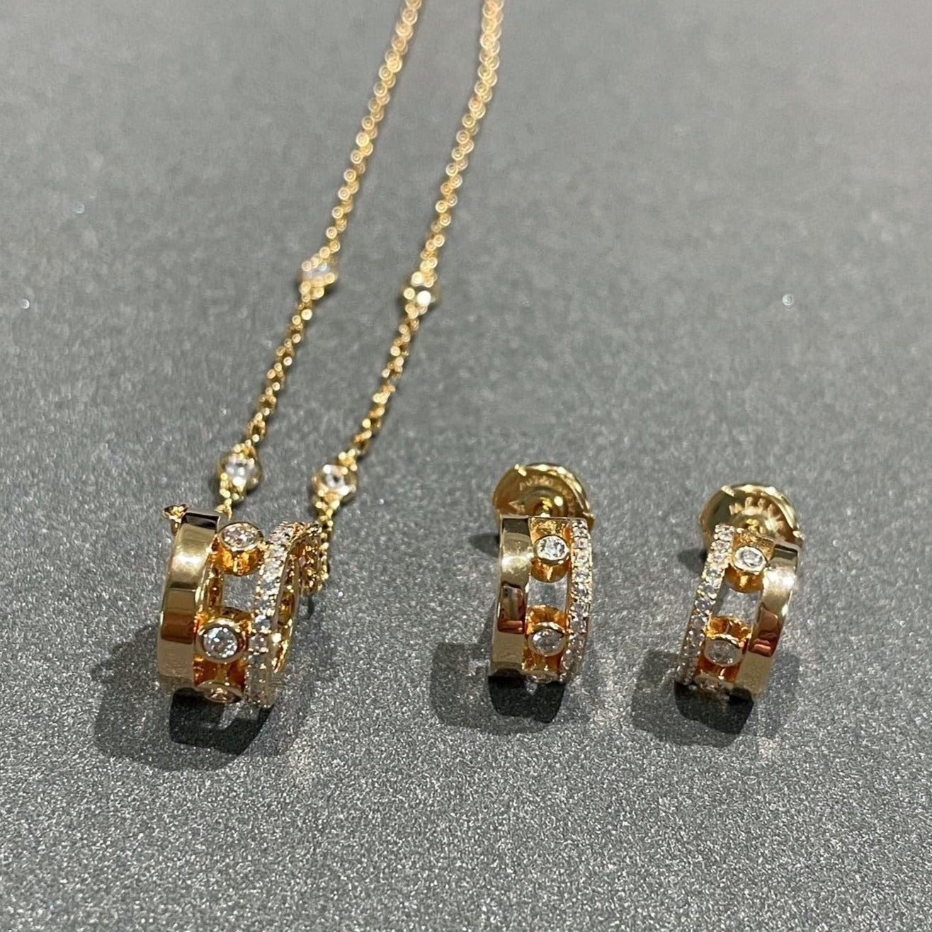[moco jewelrys ]CHAIN MOVE ROMANE PEDAND NECKLACE