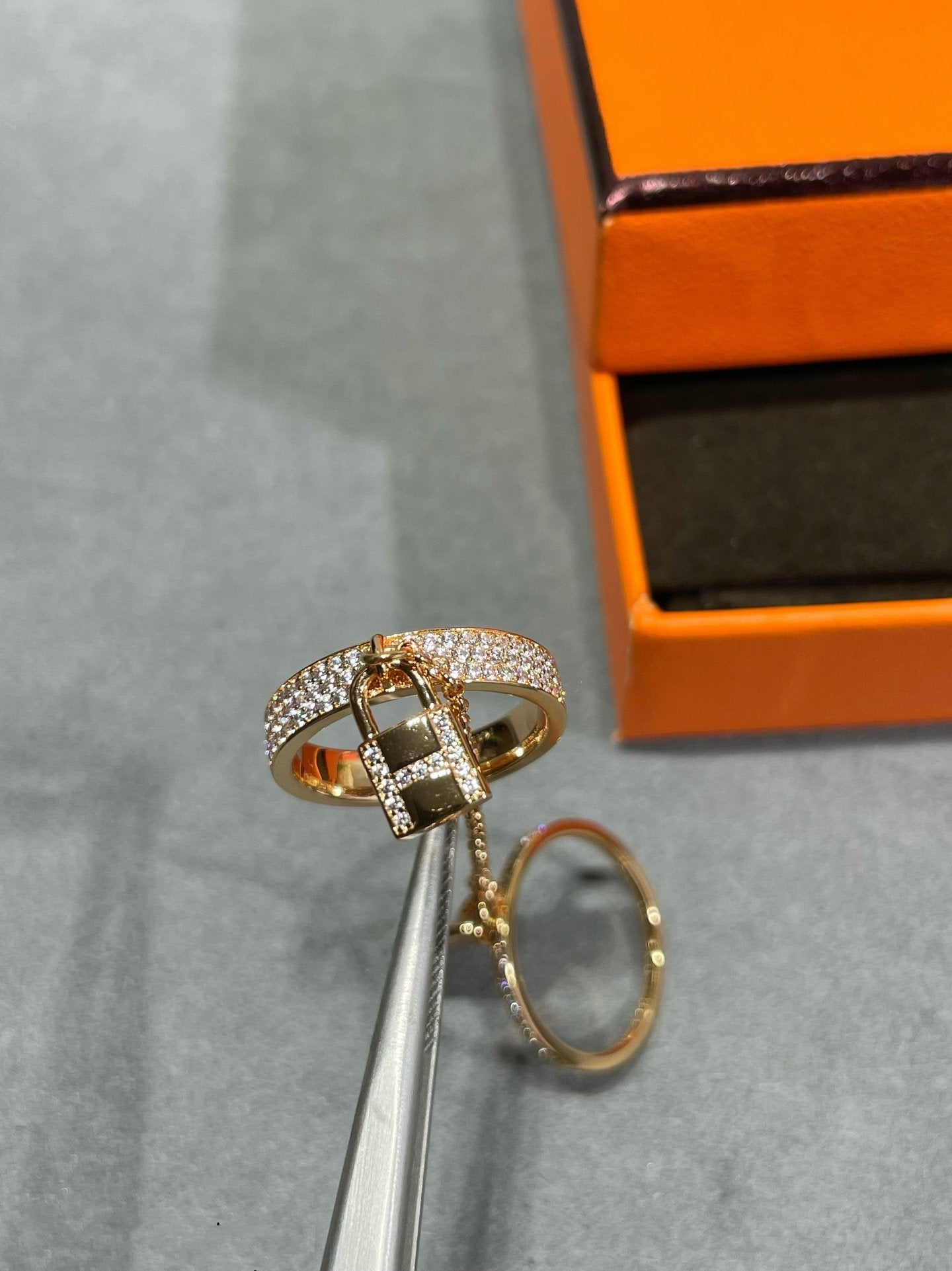 ¡®Star¡¯HM KELLY CLOCHETTE DOUBLE RING IN  WITH DIAMONDS