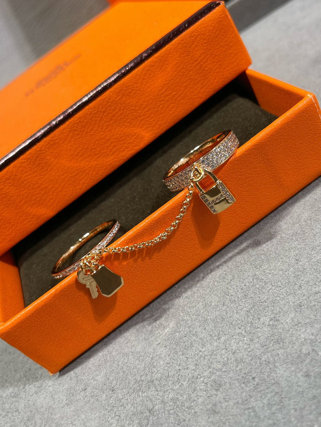 ¡®Star¡¯HM KELLY CLOCHETTE DOUBLE RING IN  WITH DIAMONDS