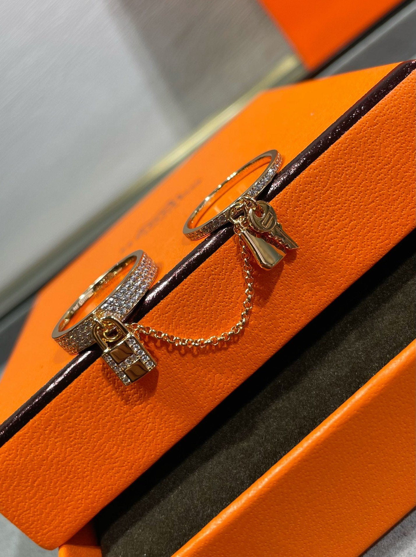 ¡®Star¡¯HM KELLY CLOCHETTE DOUBLE RING IN  WITH DIAMONDS