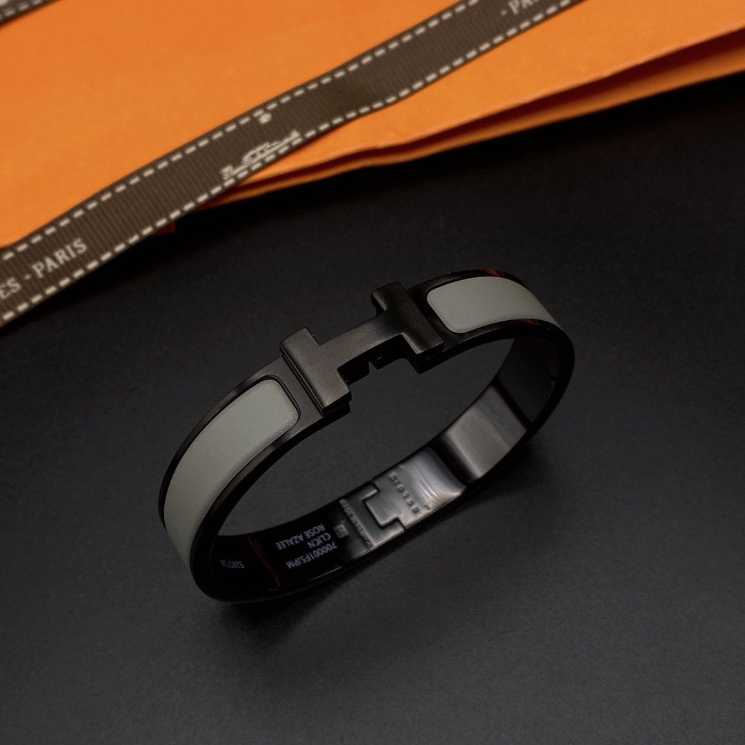 ¡®Star¡¯CLIC HM SO BLACK GREY BRACELET