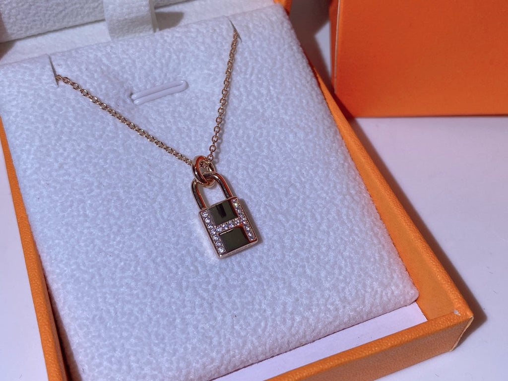 ¡®Star¡¯HM ADVANCED NICHE LOCK HEAD NECKLACE DIAMONDS