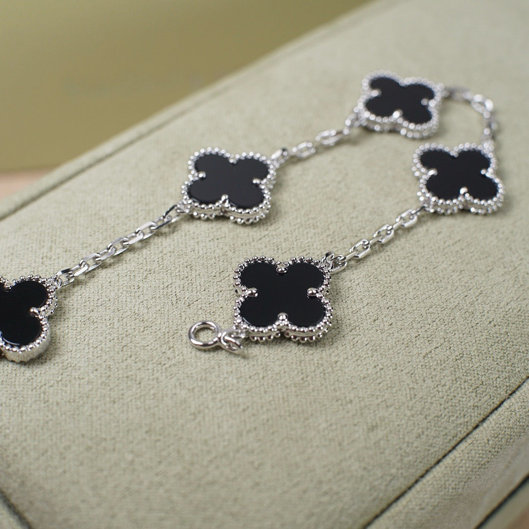 [Star]New CLOVER 5 MOTIF ONYXS BRACELET COLLECTION