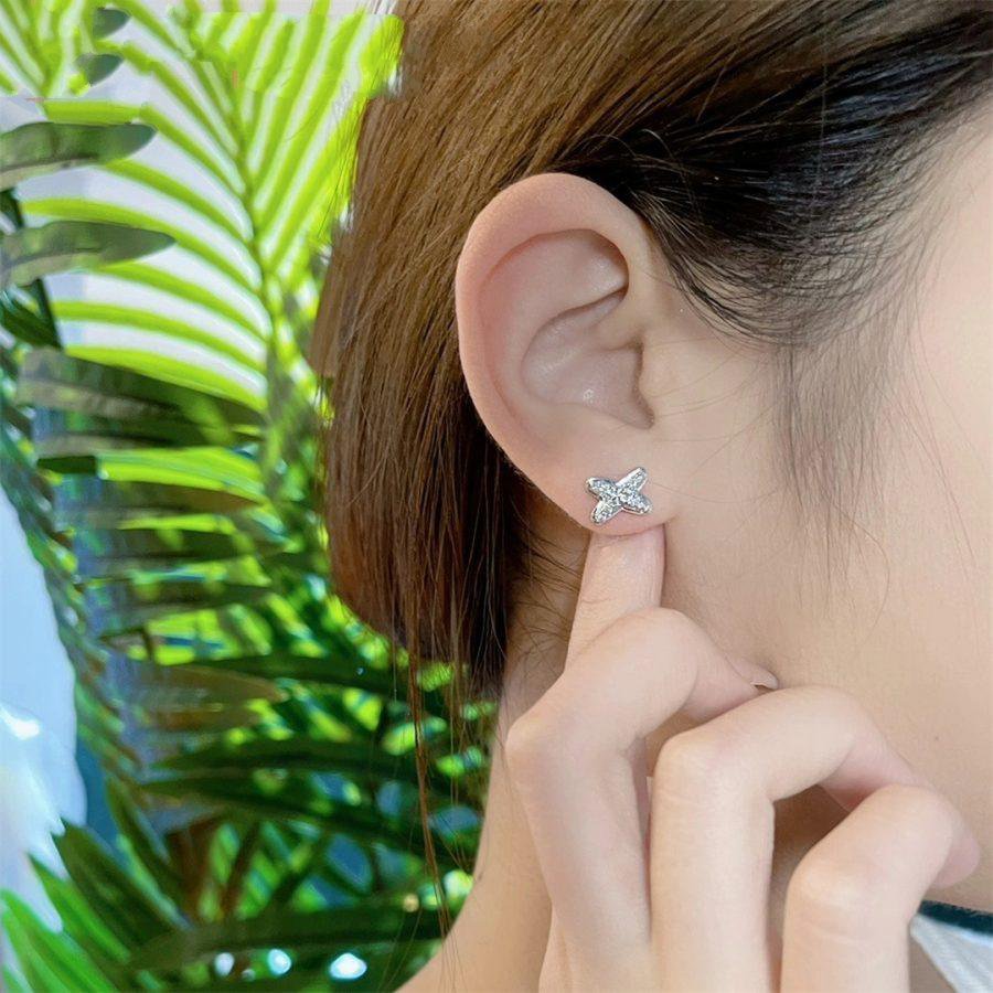 ¡®Star¡¯JEUX DE SILVER DIAMOND EARRINGS