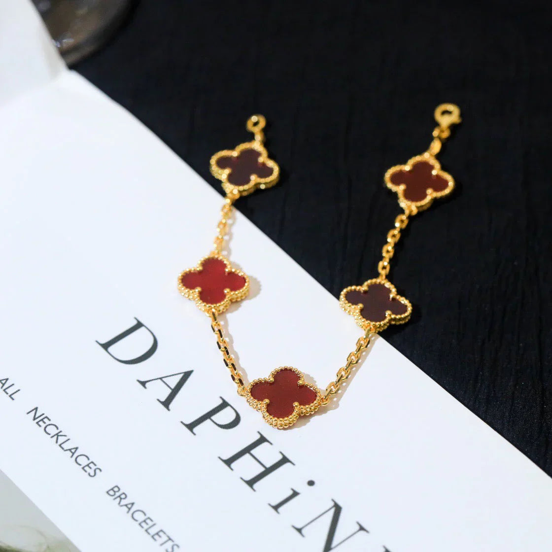 [Star]New  CLOVER 5 MOTIF RED CORNELIAN BRACELET COLLECTION