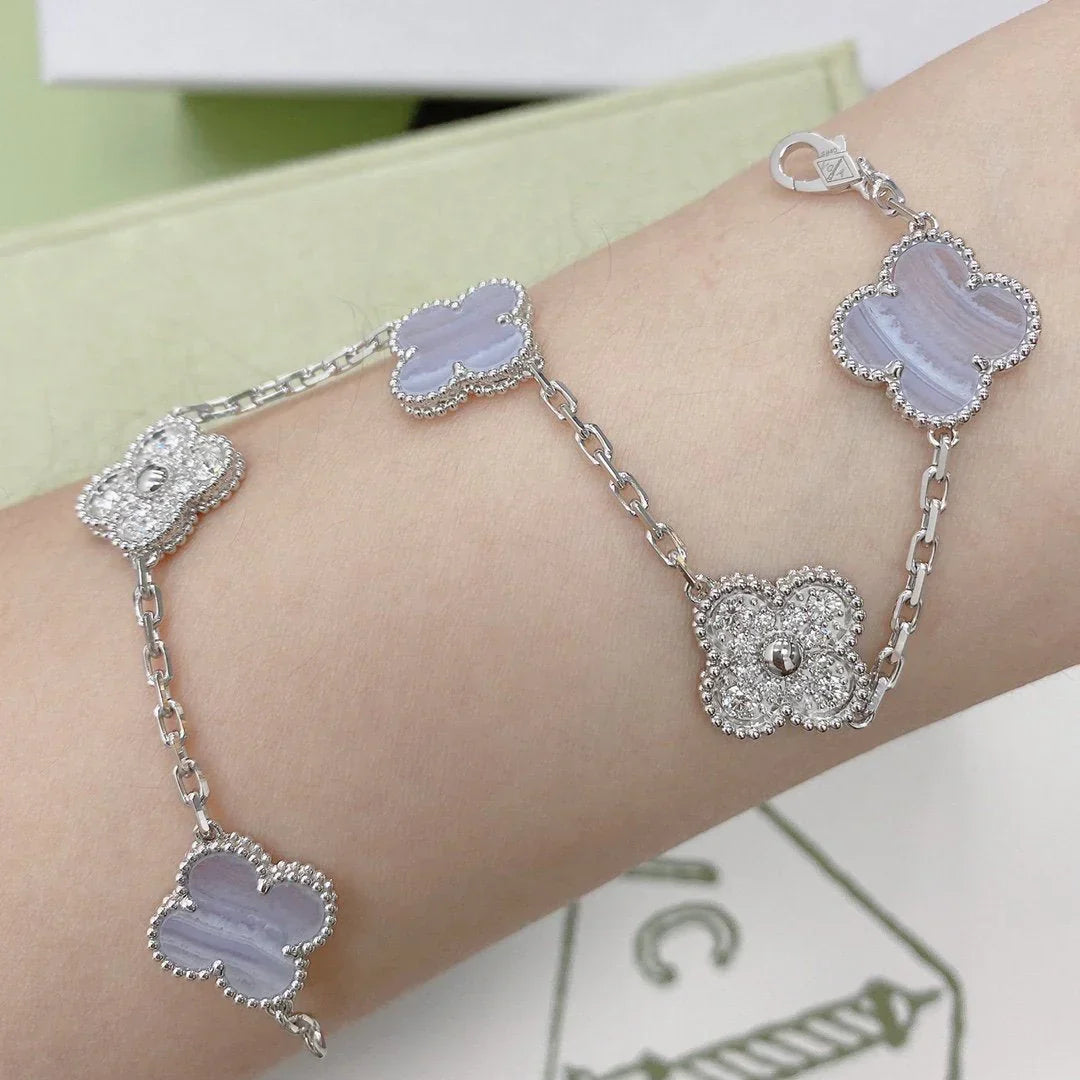 [Star]New  CLOVER 5 MOTIF PURPLE CHALCEDONY BRACELET COLLECTION
