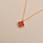 ¡®Star¡¯CLOVER MINI 9.5MM WHITE CARNELIANS NECKLACE