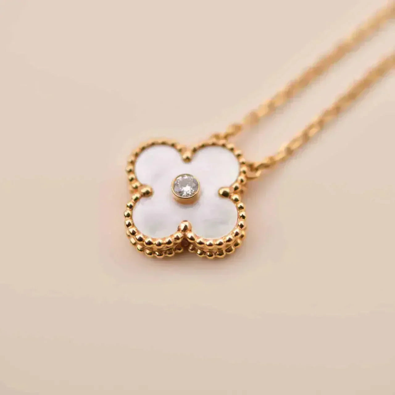 ¡®Star¡¯CLOVER 15MM DIAMOND WHITE FRITILLARIA NECKLACE