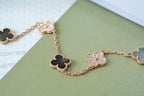 [Star]New CLOVER 5 MOTIF GRAY MOP BRACELET COLLECTION