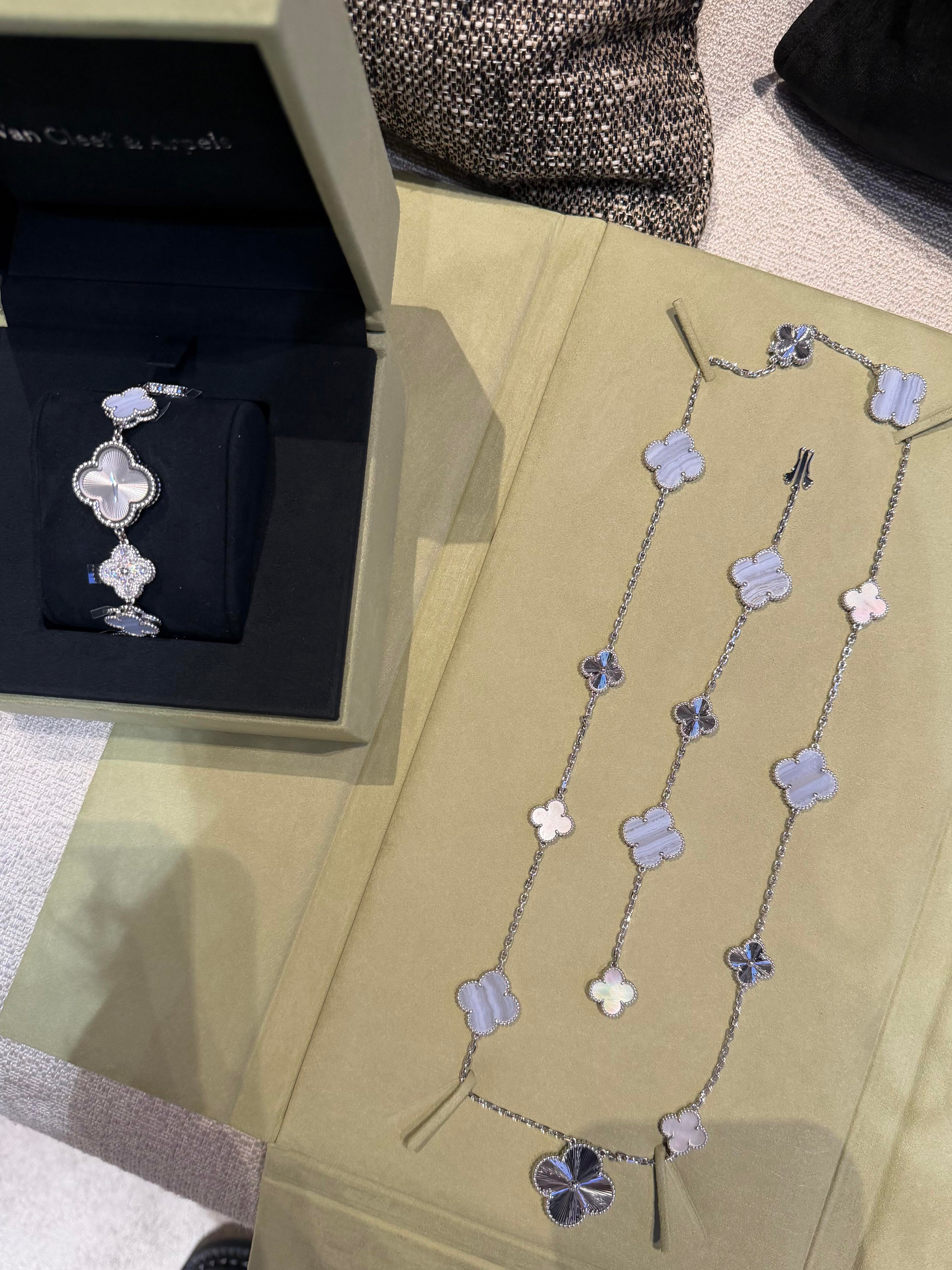 [¡®Star¡¯] 25 NEW CLOVER 15 MOTIFS PURPLE CHALCEDONY