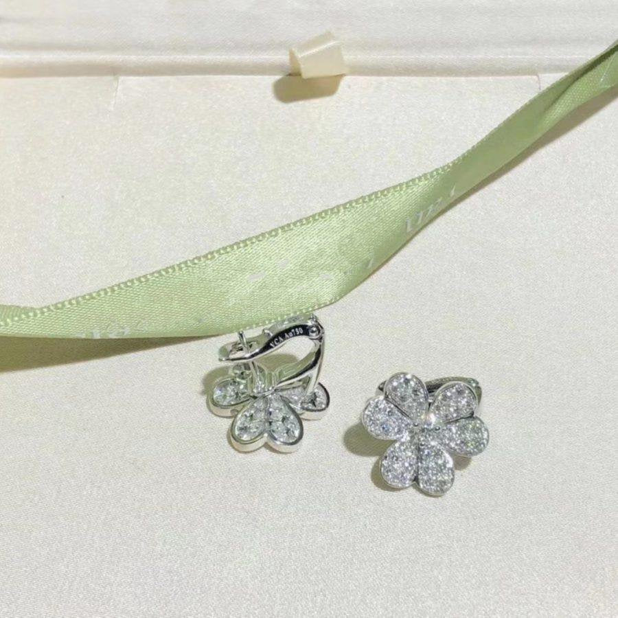 ¡®Star¡¯FRIVOLE SILVER FLOWER DIAMOND EARRINGS