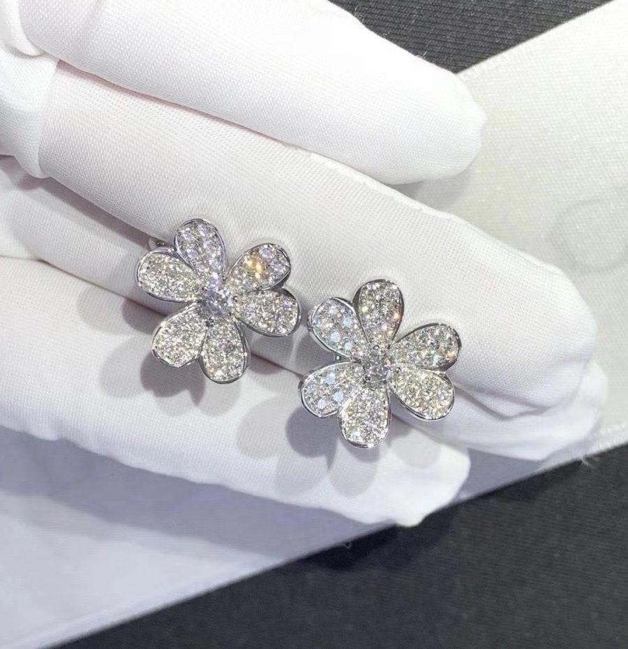 ¡®Star¡¯FRIVOLE SILVER FLOWER DIAMOND EARRINGS