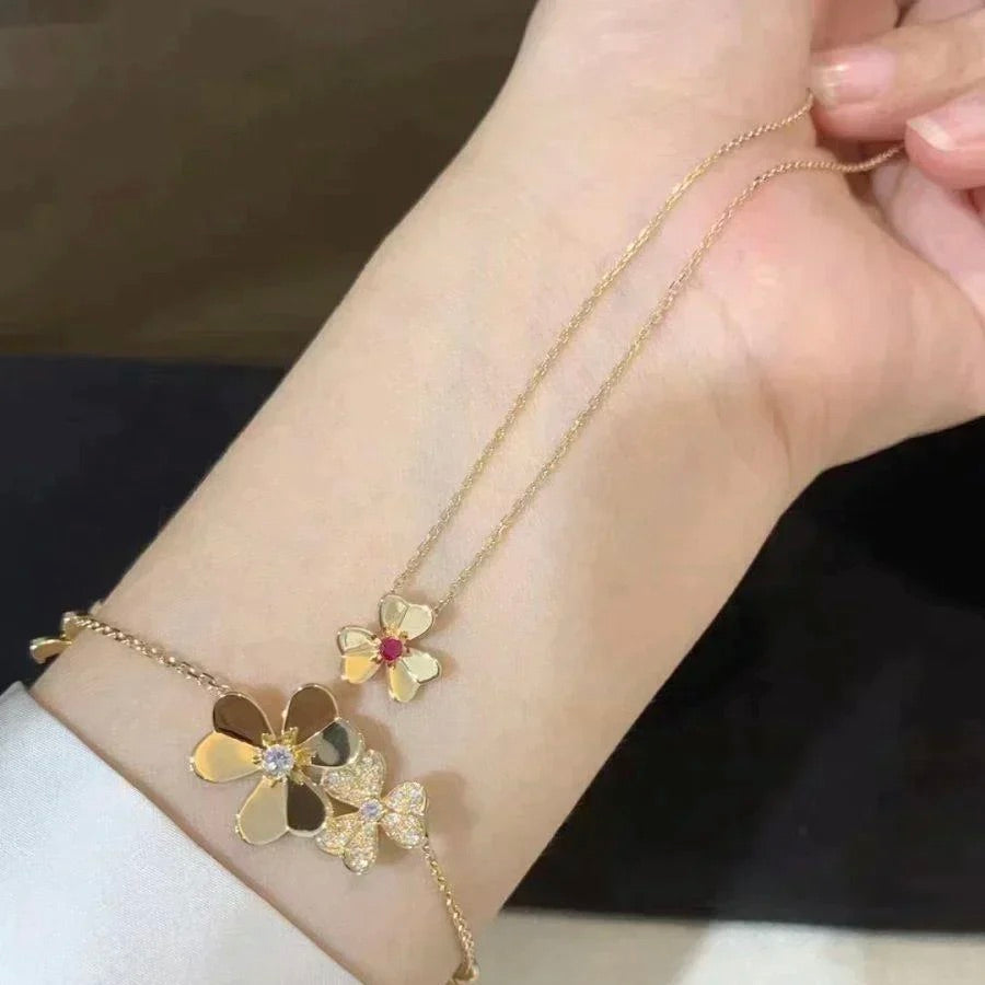 ¡®Star¡¯FRIVOLE GOLD FLOWER NECKLACE