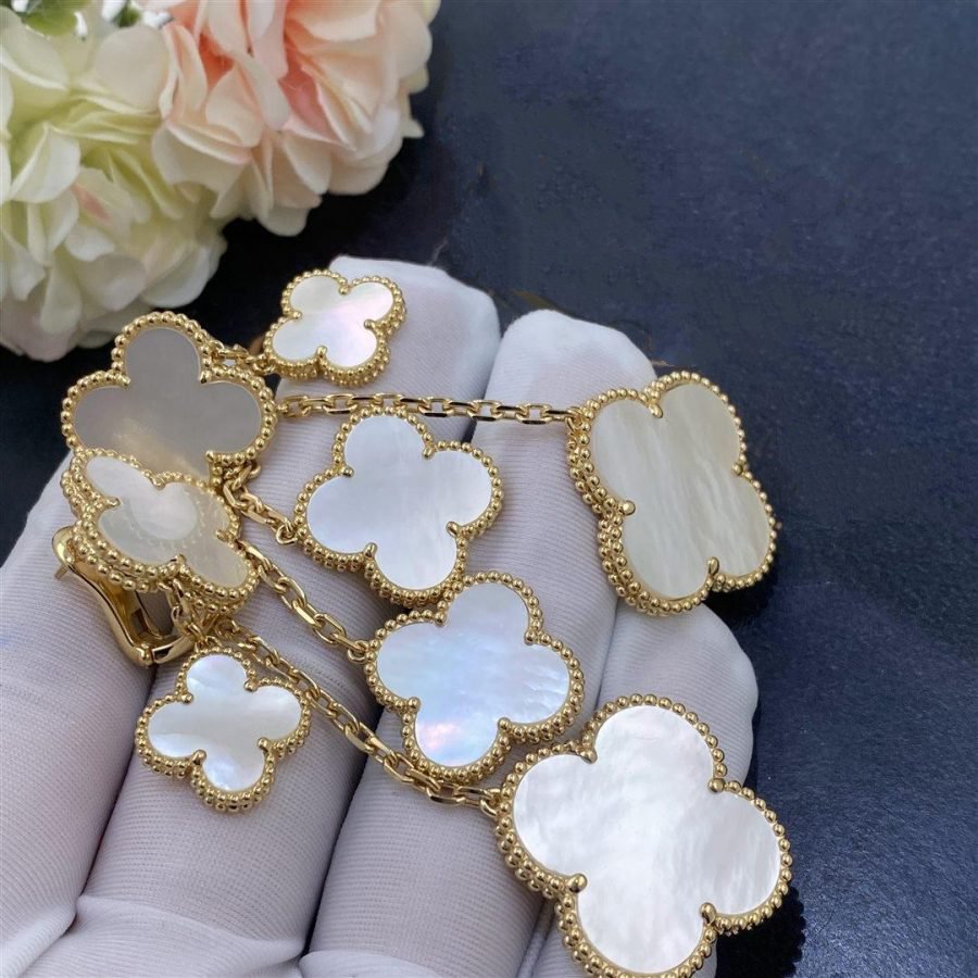 ¡®Star¡¯CLOVER EARRINGS WHITE MOP 4 MOTIFS GOLD