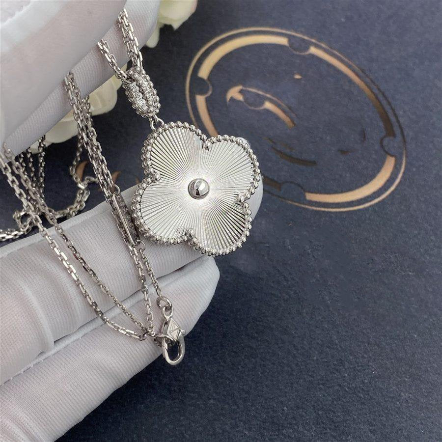 ¡®Star¡¯CLOVER 25MM SILVER BIG CLOVER NECKLACE