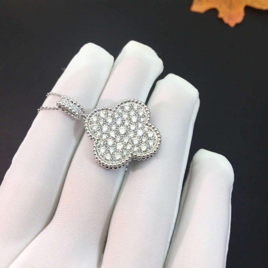 ¡®Star¡¯CLOVER 25MM SILVER FULL DIAMOND BIG CLOVER NECKLACE