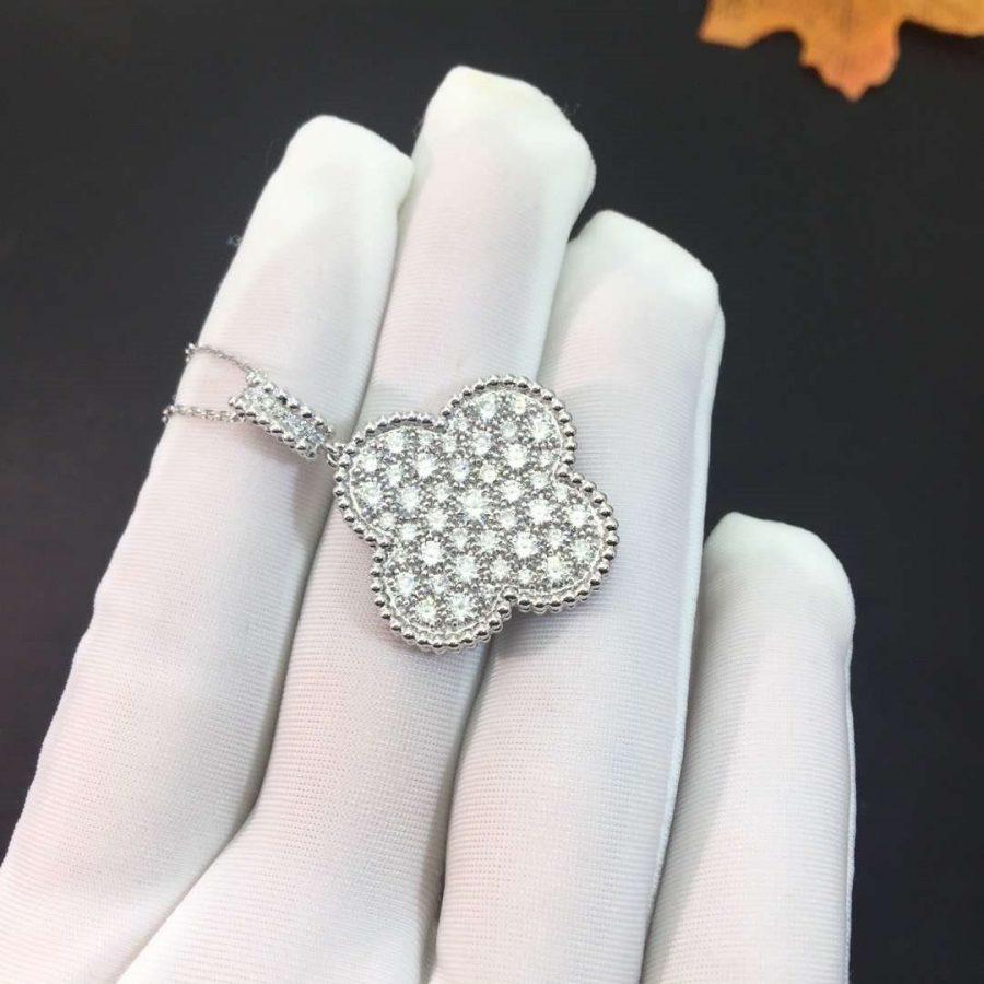 ¡®Star¡¯CLOVER 25MM SILVER FULL DIAMOND BIG CLOVER NECKLACE