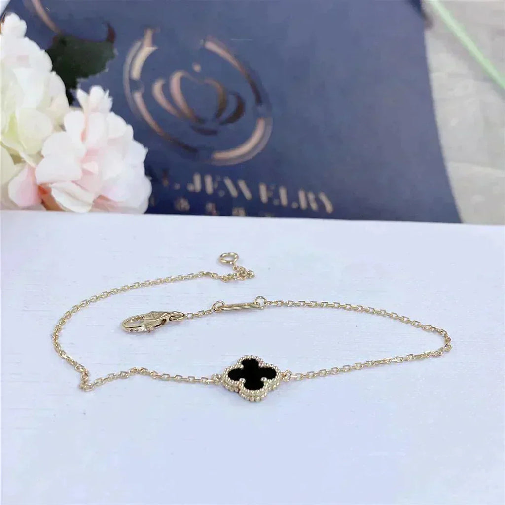¡®Star¡¯CLOVER ONYX SINGLE FLOWER BRACELET