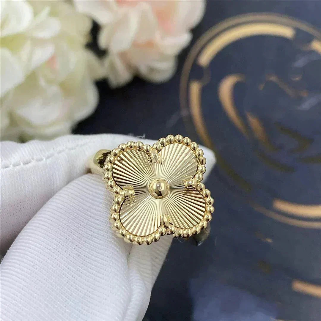 ¡®Star¡¯CLOVER GOLD RING