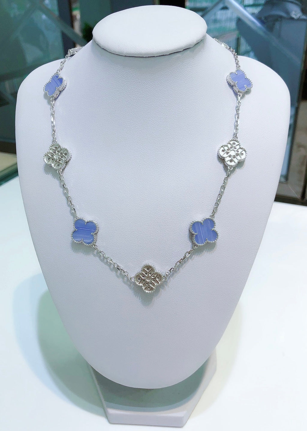 ¡®Star¡¯CLOVER 10 MOTIFS CHALCEDONY DIAMONDS SILVER NECKLACE