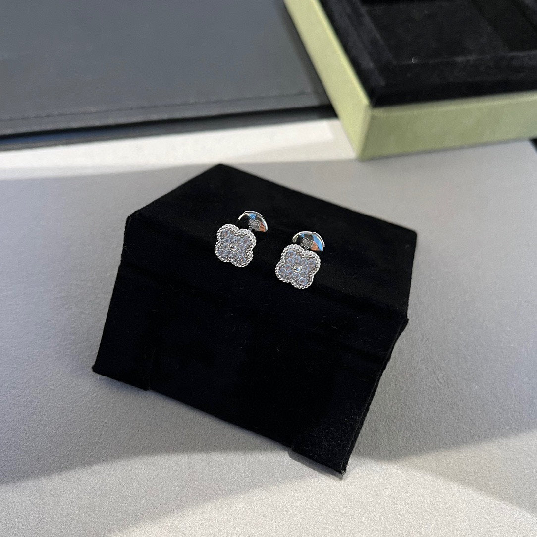 ¡®Star¡¯CLOVER MINI DIAMOND STUD EARRINGS